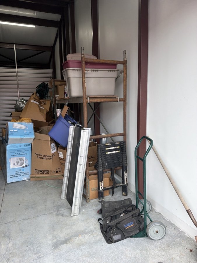 10 x 25 storage unit in Chesapeake, VA
