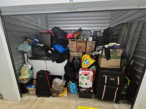10 x 7 storage unit in Cordova, TN