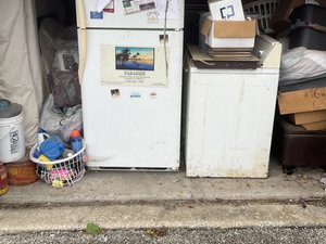 10 x 10 unit in Louisville