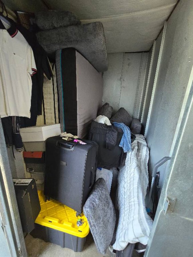 5 x 8 storage unit in Vancouver, WA
