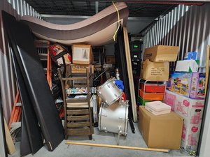 10 x 10 storage unit in Lawrenceville, GA