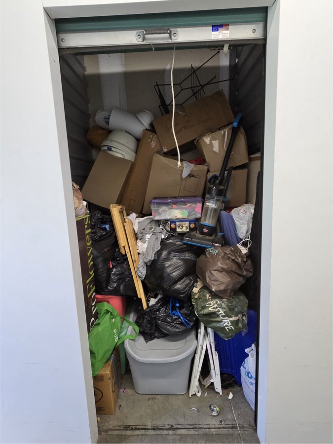 5 x 5 storage unit in Alpharetta, GA