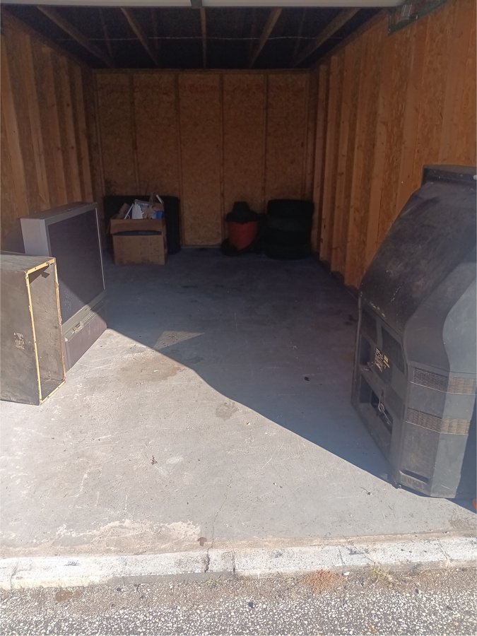 10 x 20 storage unit in Warren, OH