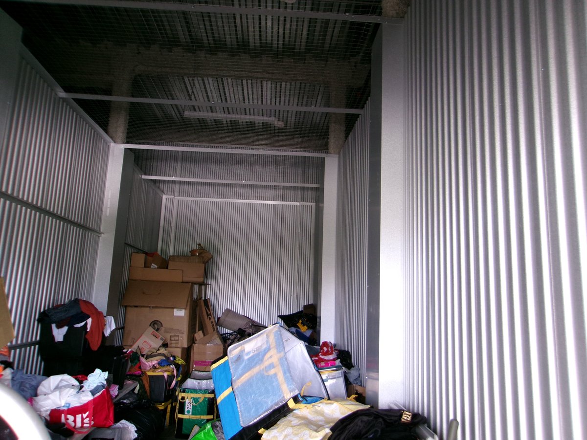 10 x 30 storage unit in Miami, FL