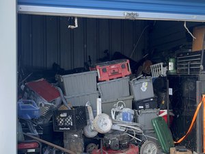 10 x 10 storage unit in Knoxville, TN