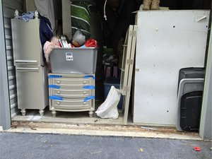 10 x 10 storage unit in Alpharetta, GA
