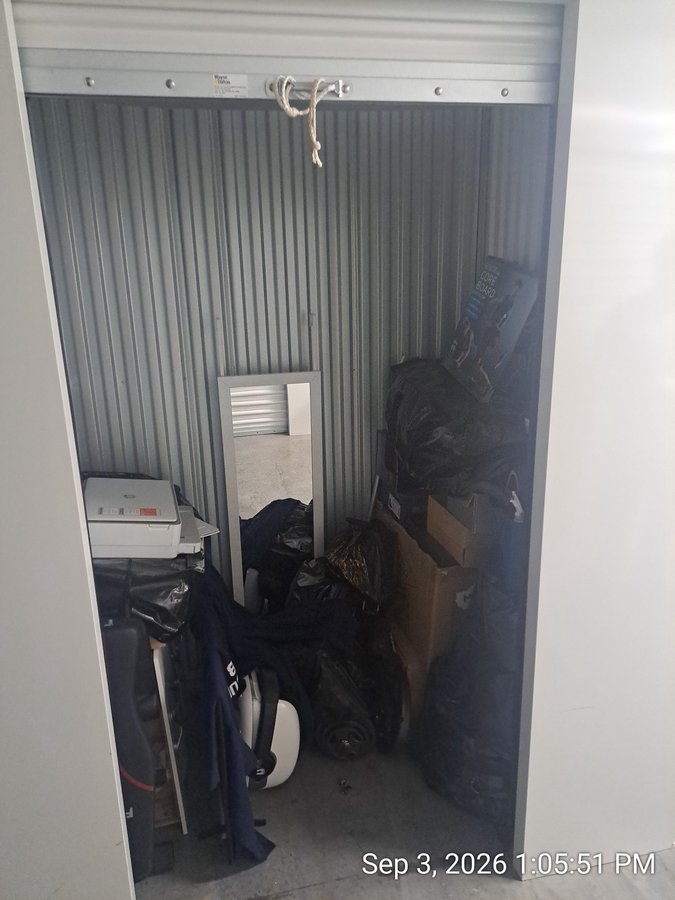 5 x 5 storage unit in Kearny, NJ