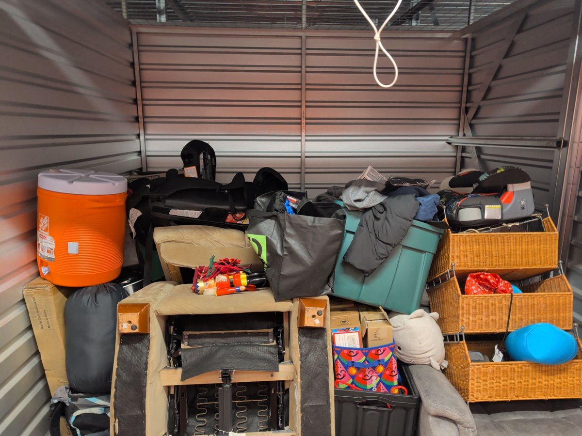 10 x 10 storage unit in Lombard, IL