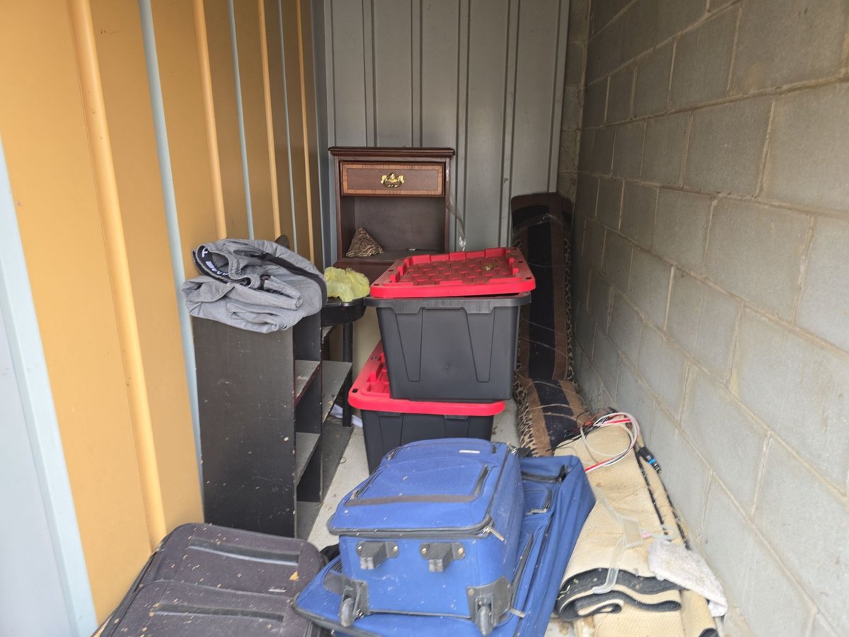 5 x 10 storage unit in Cincinnati, OH