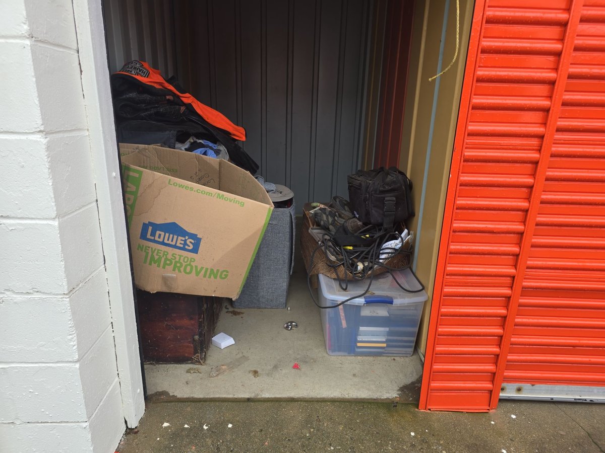 5 x 10 storage unit in Cincinnati, OH