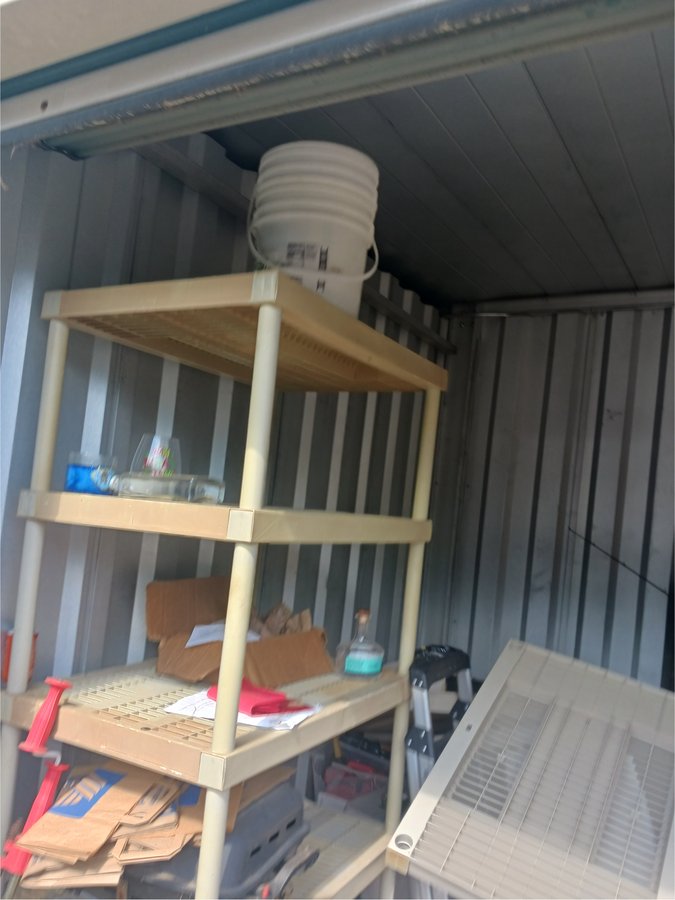 10 x 10 storage unit in Grayson, GA