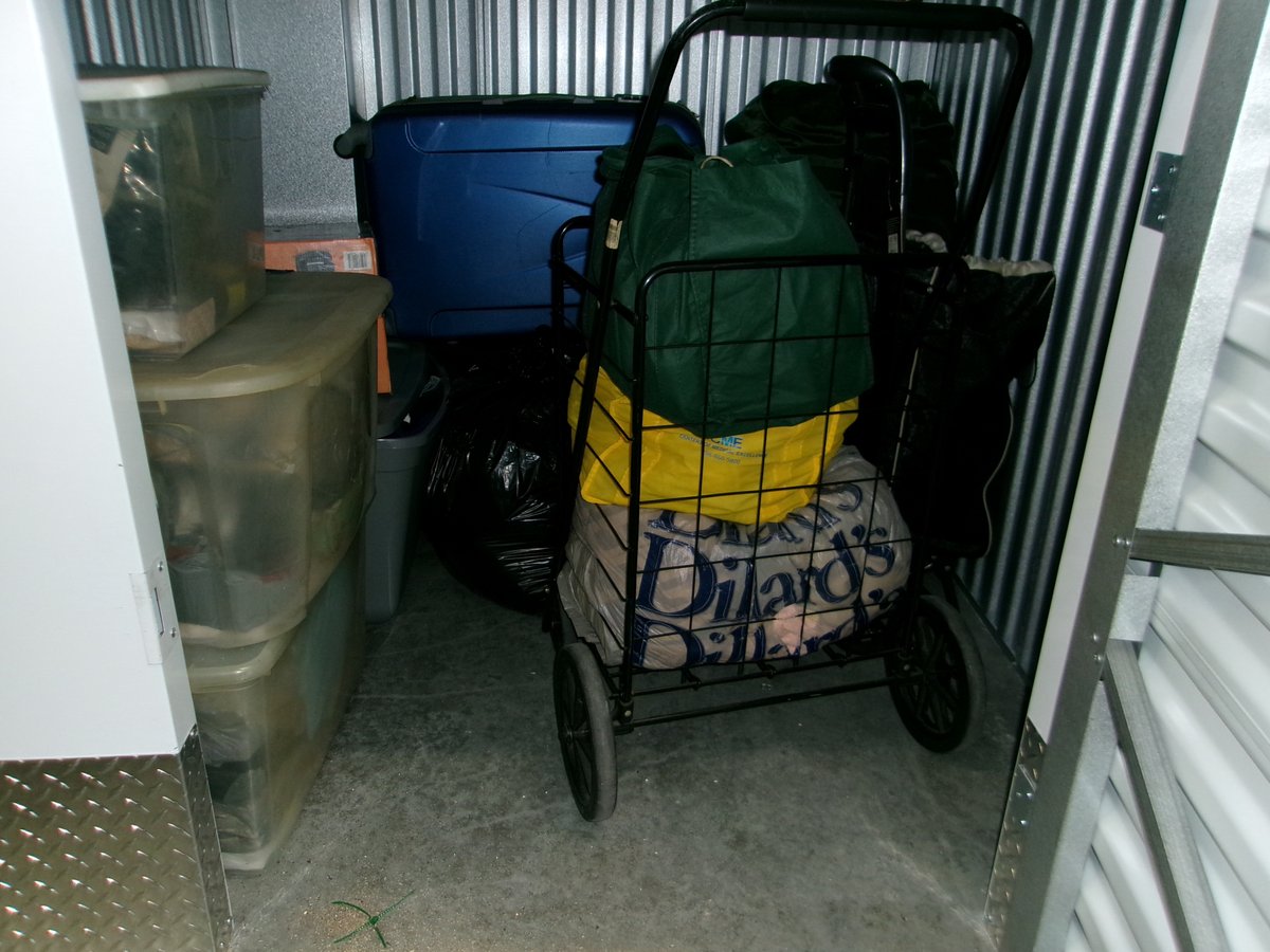 5 x 5 storage unit in Miami, FL