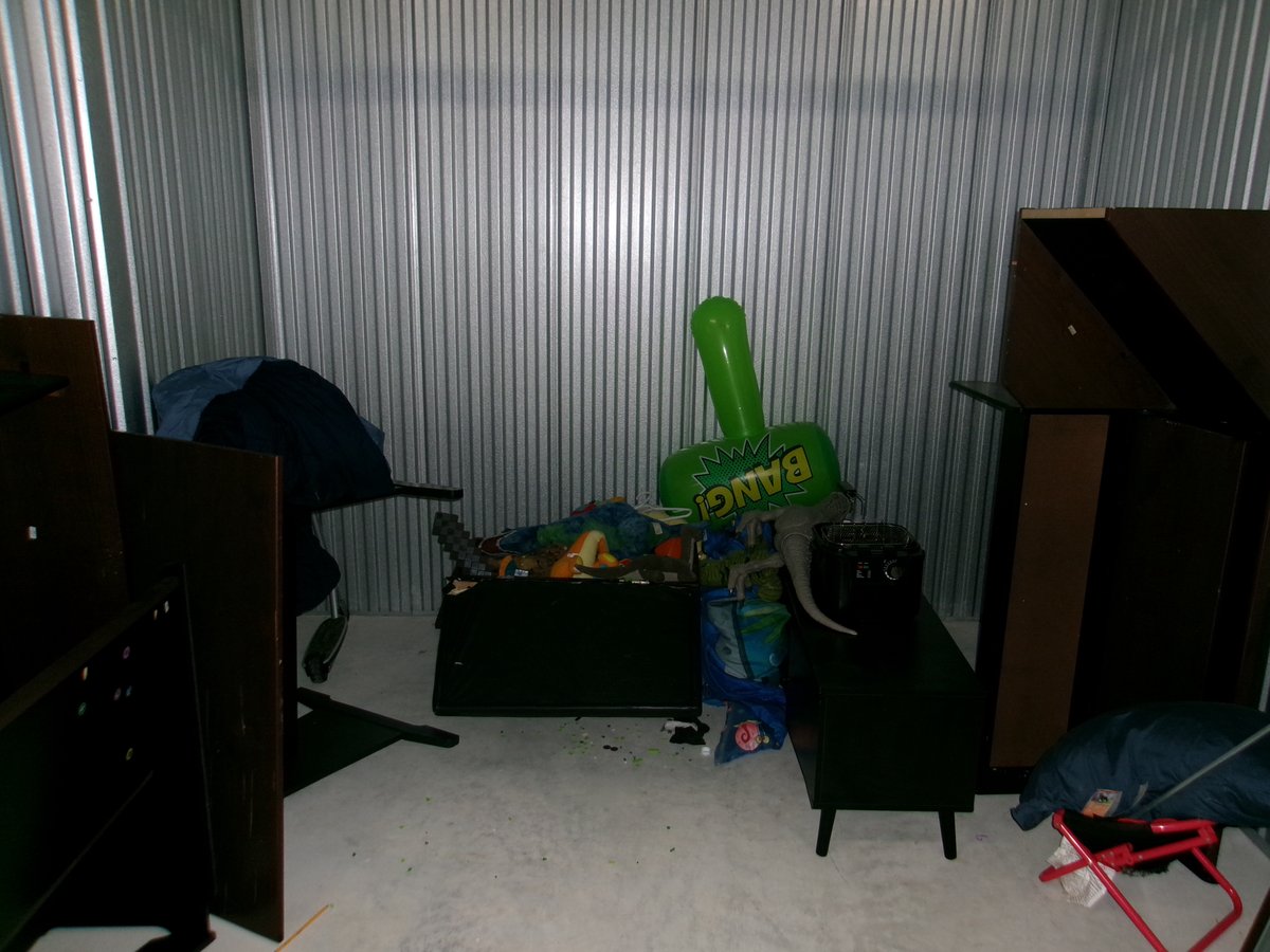 10 x 8 storage unit in Miami, FL