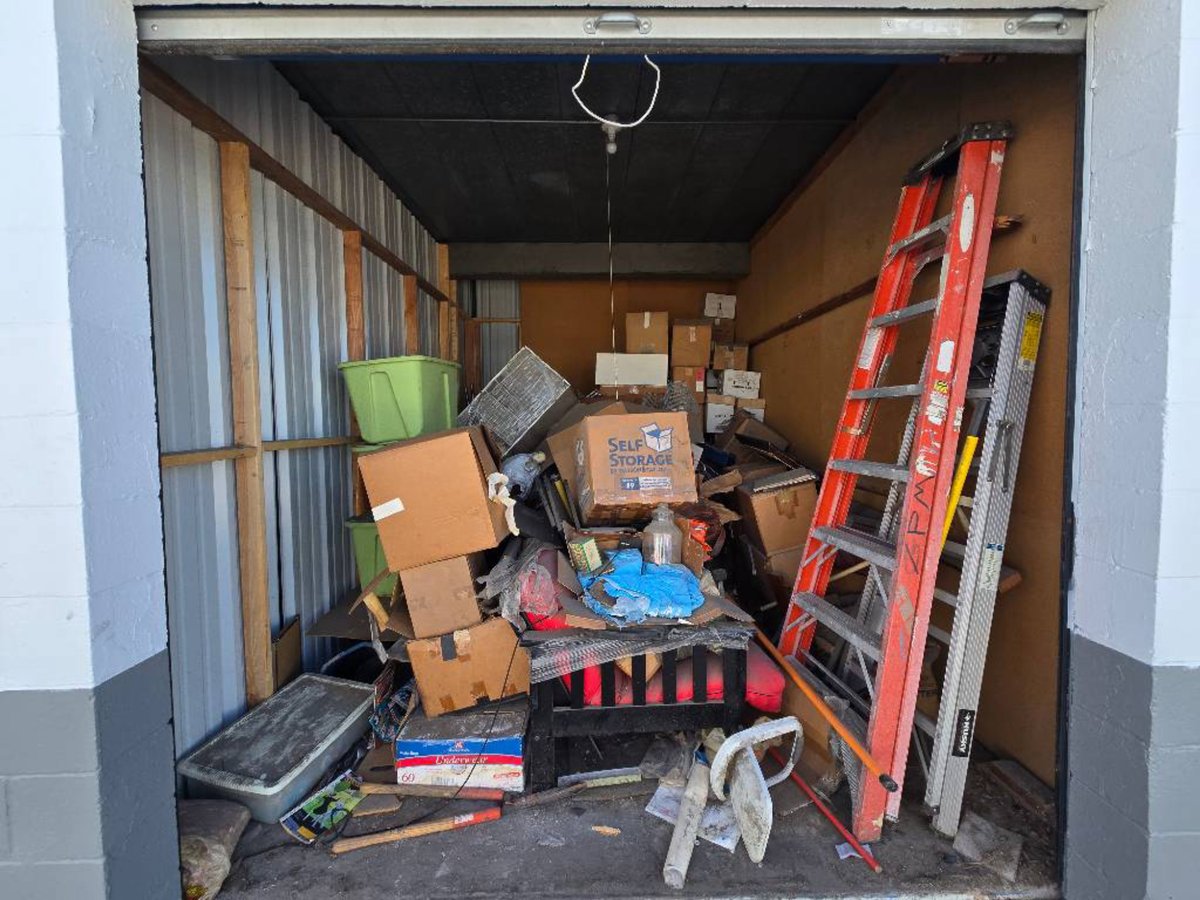 10 x 15 storage unit in Garland, TX