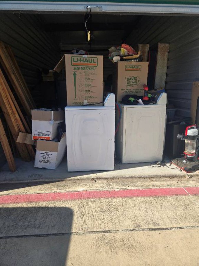 10 x 25 storage unit in San Antonio, TX