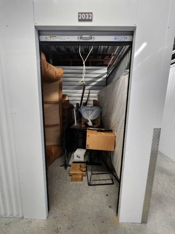 5 x 10 storage unit in Austin, TX