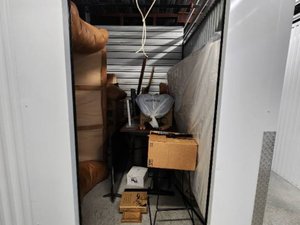 5 x 10 storage unit in Austin, TX