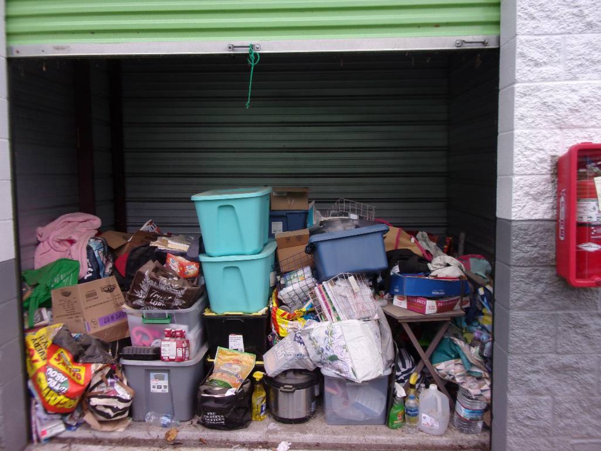 7 x 10 storage unit in Lexington Park, MD