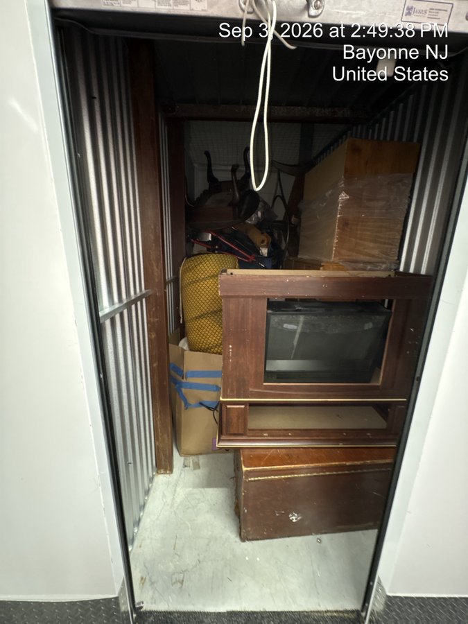5 x 10 storage unit in Bayonne, NJ