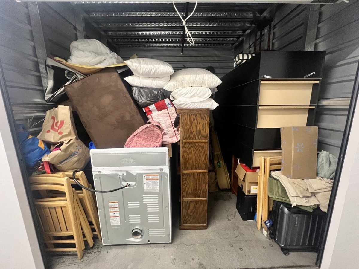 10 x 10 storage unit in Vancouver, WA