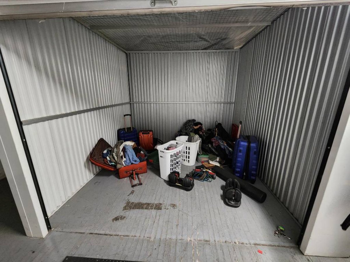 10 x 10 storage unit in Chicago, IL