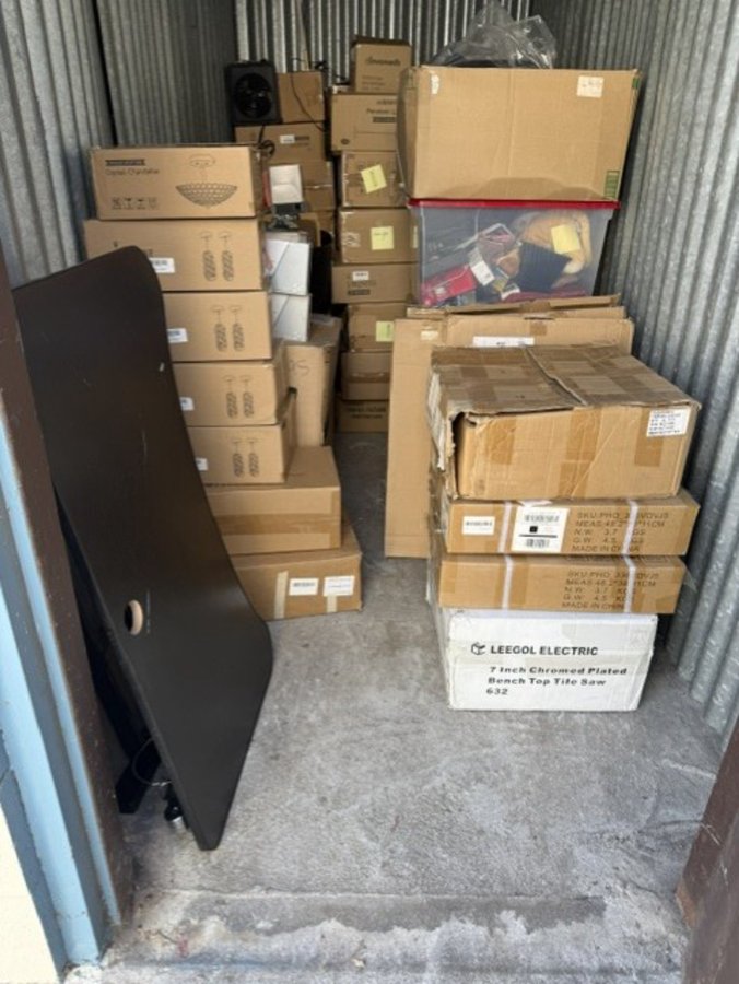 5 x 10 storage unit in Gardena, CA