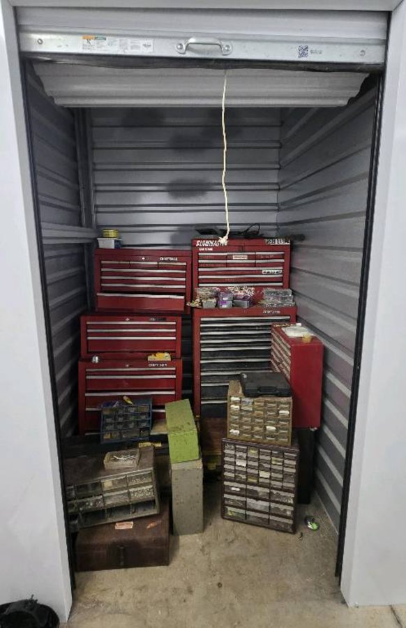 5 x 5 storage unit in Keaau, HI