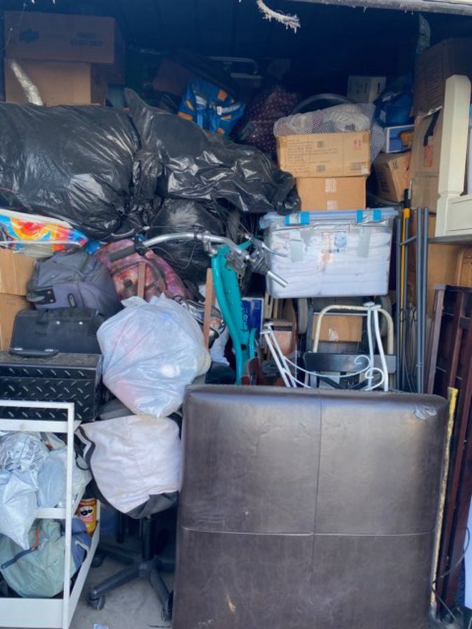 9 x 10 storage unit in Mentone, CA