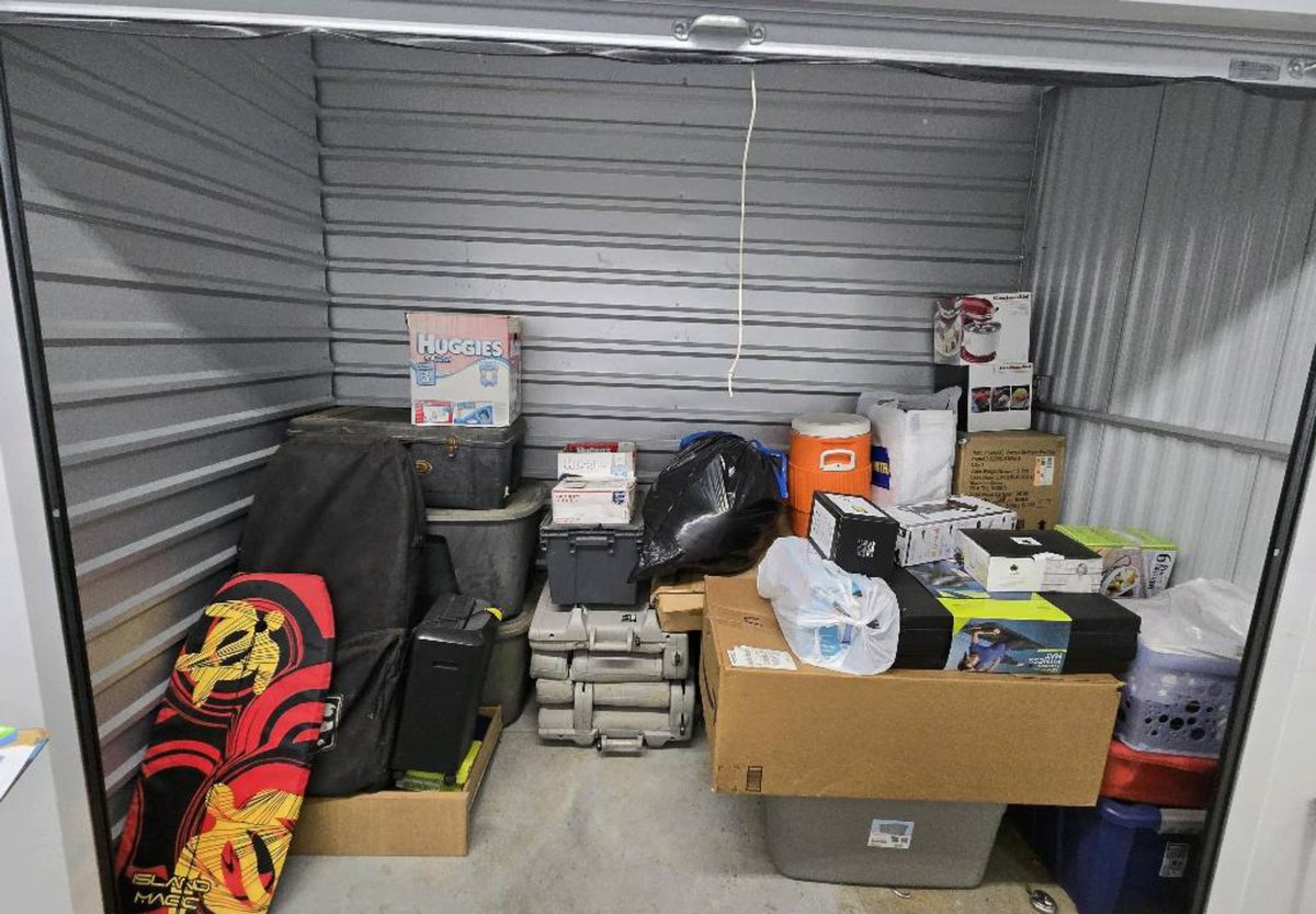 5 x 10 storage unit in Keaau, HI
