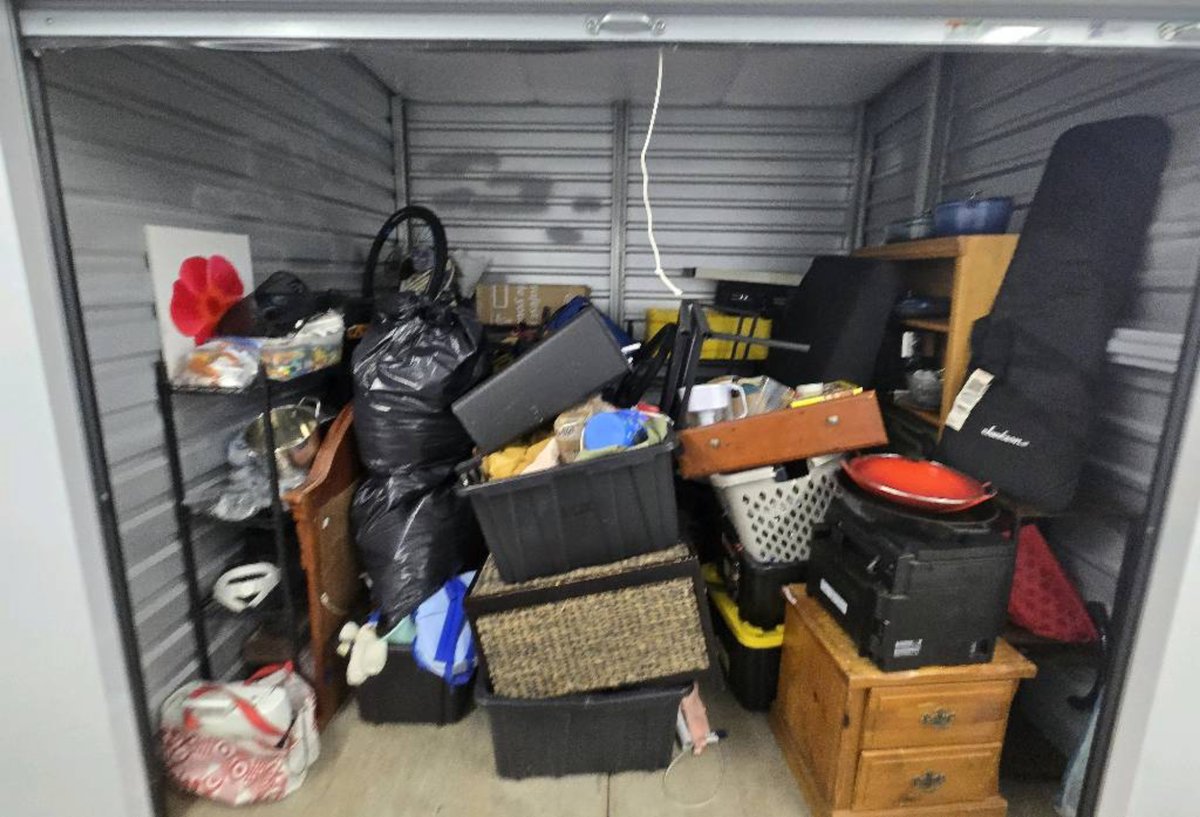 10 x 7 storage unit in Keaau, HI