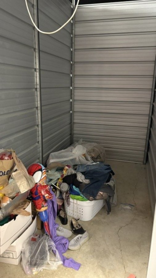 5 x 10 storage unit in Jefferson City, MO