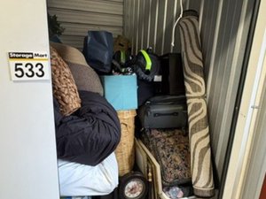 5 x 10 storage unit in Jefferson City, MO