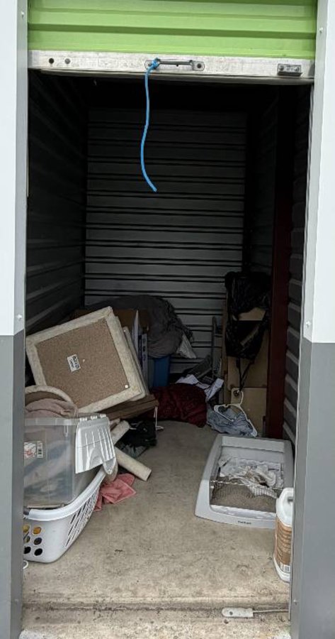 5 x 10 storage unit in Round Rock, TX