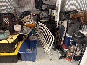 10 x 15 storage unit in Phoenix, AZ