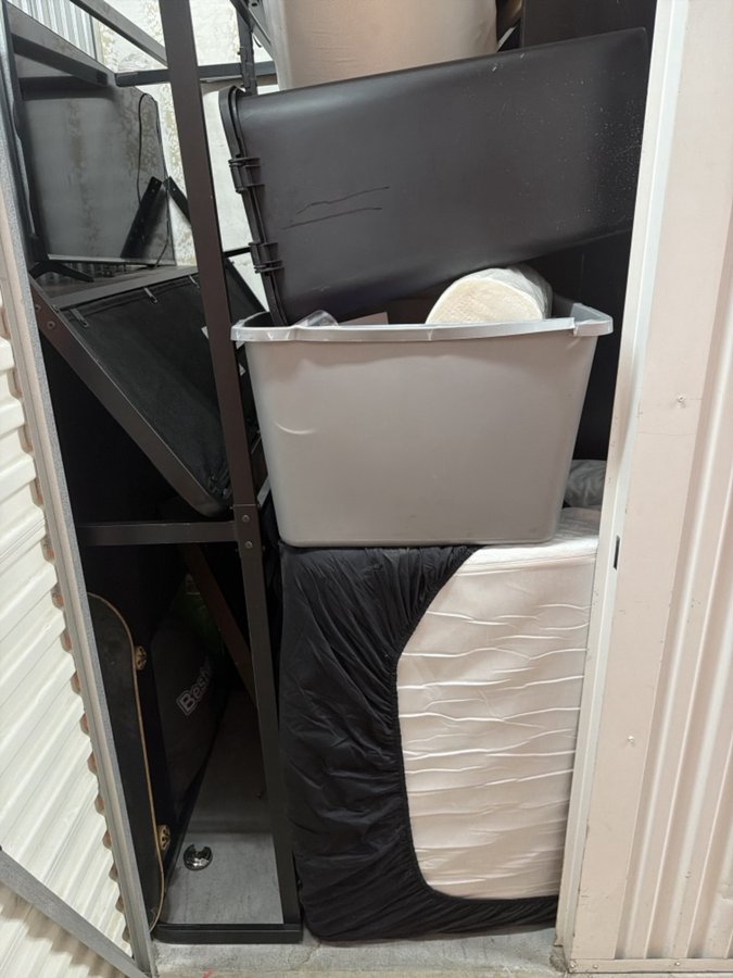 5 x 5 storage unit in Phoenix, AZ