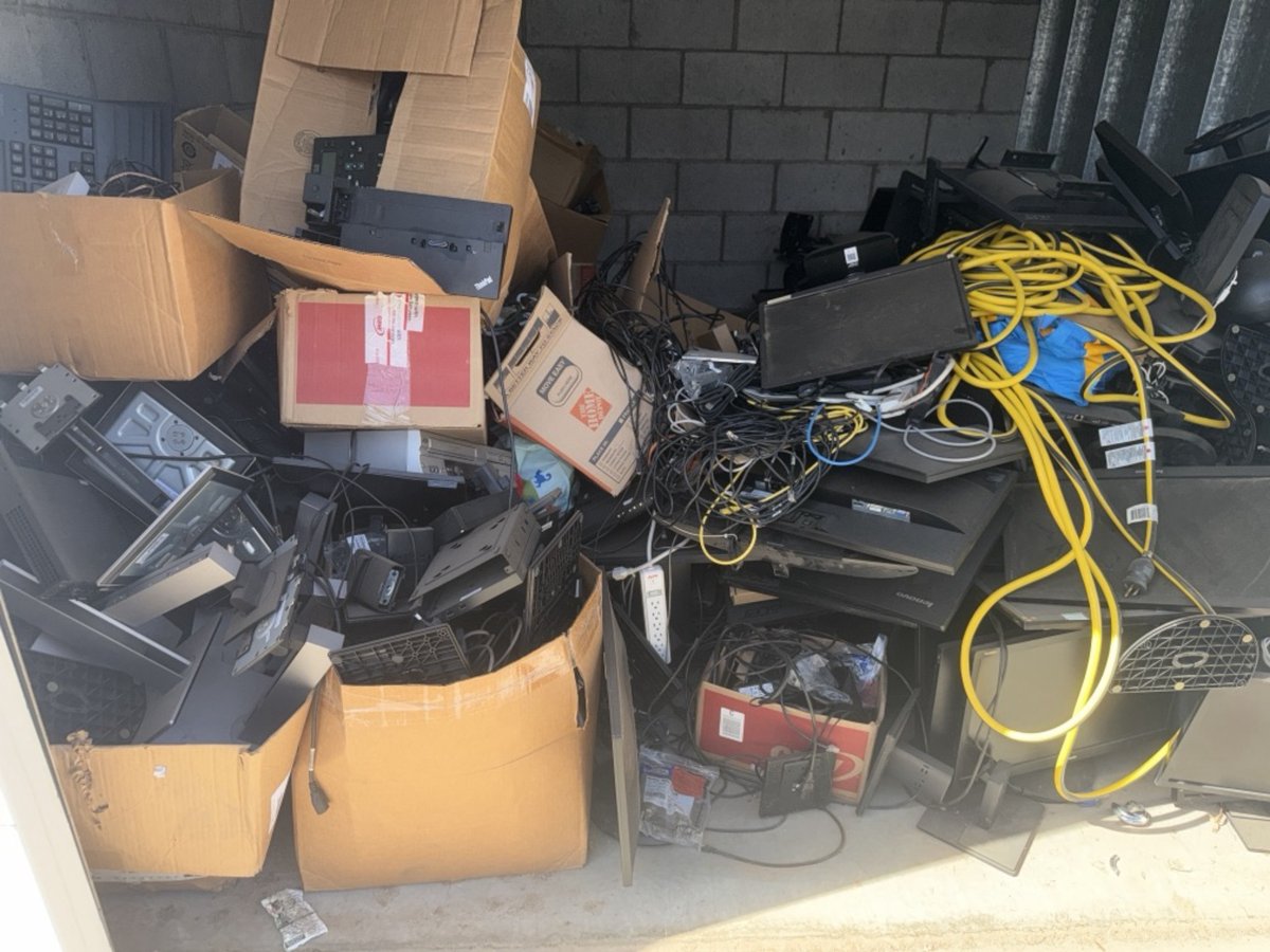 10 x 10 storage unit in Glendale, AZ