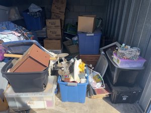 10 x 10 storage unit in Phoenix, AZ