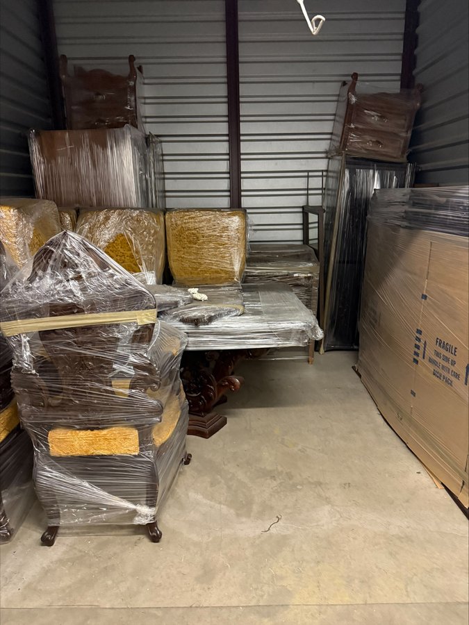 10 x 10 storage unit in Las Vegas, NV