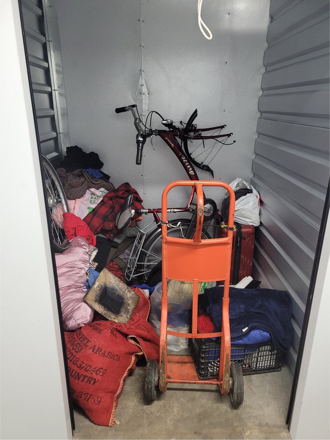 5 x 5 storage unit in Lacey, WA