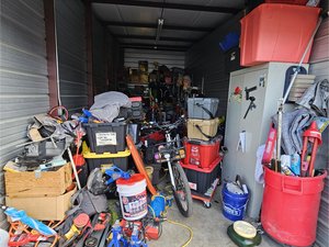 10 x 27 storage unit in Pacific, WA