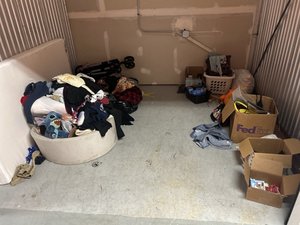 10 x 10 storage unit in St Louis, MO