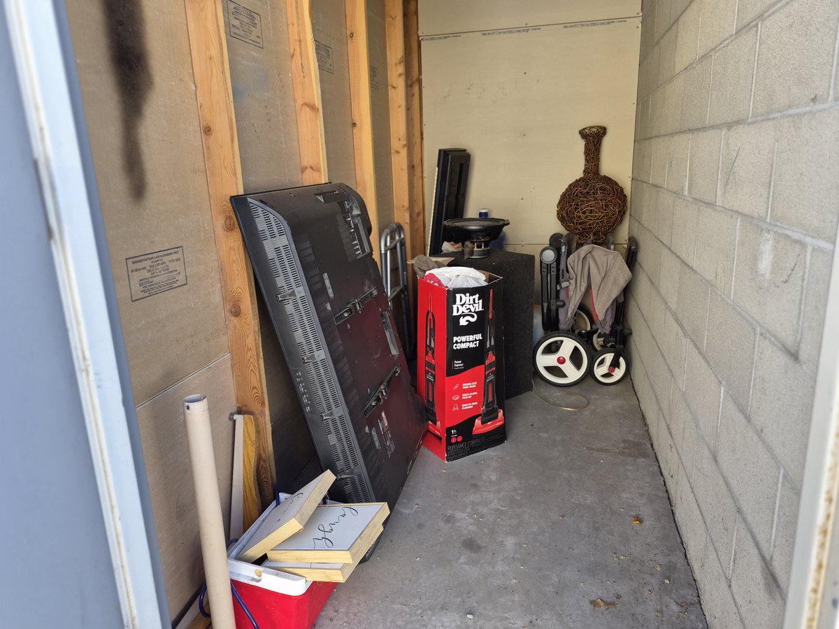 4 x 9 storage unit in Pocatello, ID