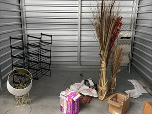 10 x 10 storage unit in Las Vegas, NV