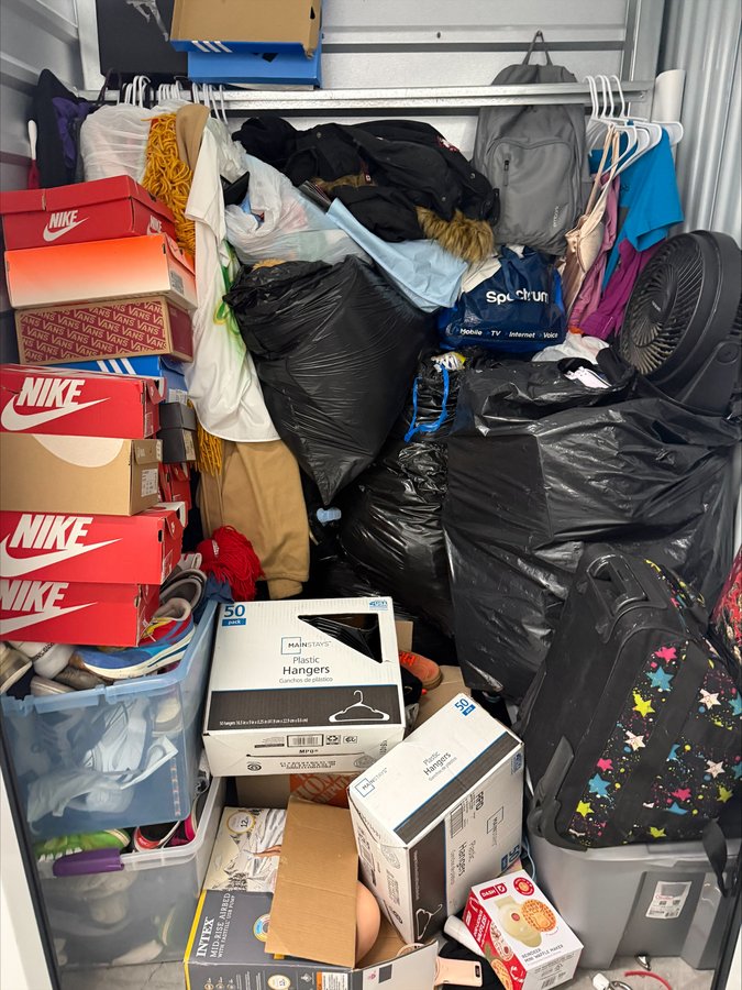 5 x 5 storage unit in Las Vegas, NV