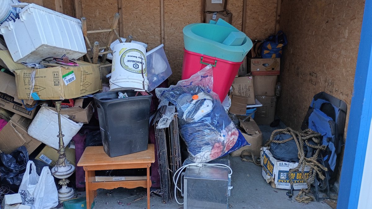 10 x 10 storage unit in Spanaway, WA