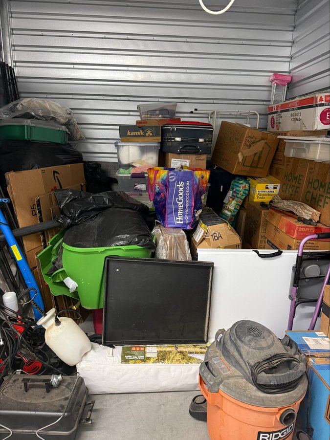 10 x 10 storage unit in Las Vegas, NV