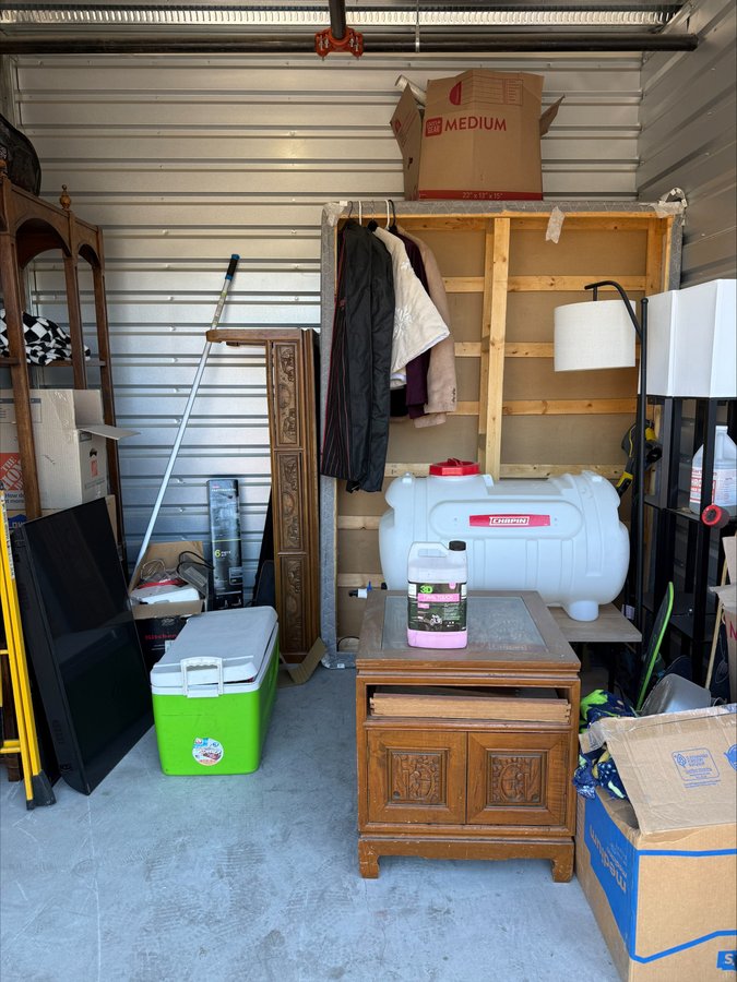 10 x 10 storage unit in Las Vegas, NV