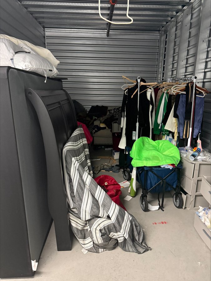 10 x 15 storage unit in Las Vegas, NV