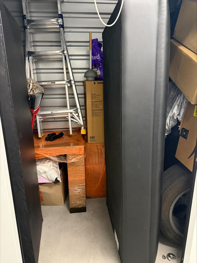 5 x 10 storage unit in Las Vegas, NV