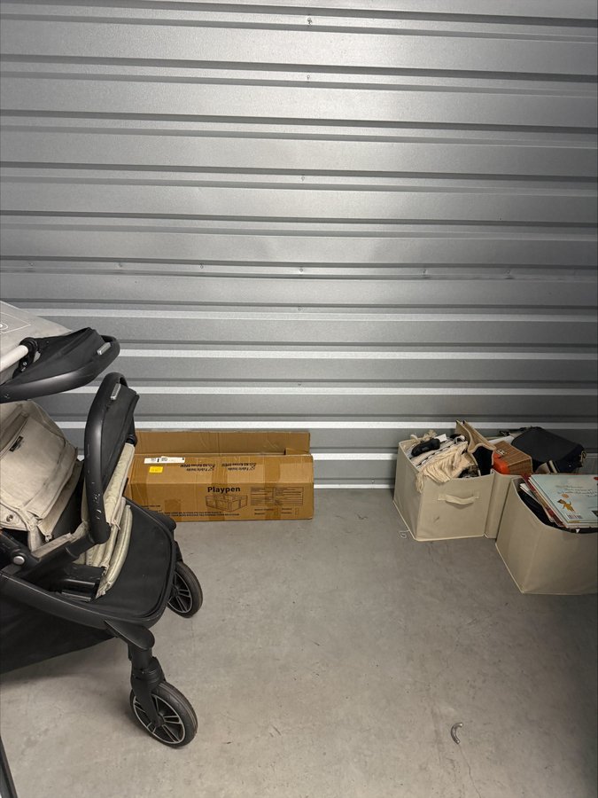 5 x 10 storage unit in Las Vegas, NV